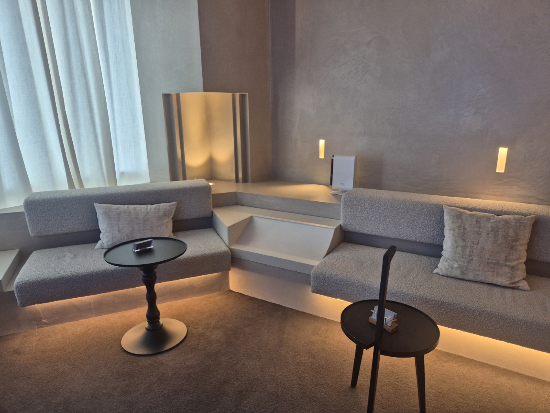 Patient lounge at Nucellin Orthopedic Clinic in Seoul